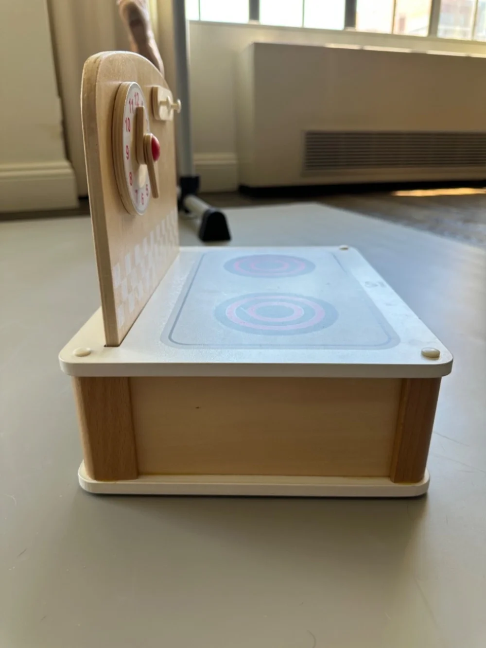 HAPE Kids Indoor Outdoor Wood Toy Cooktop